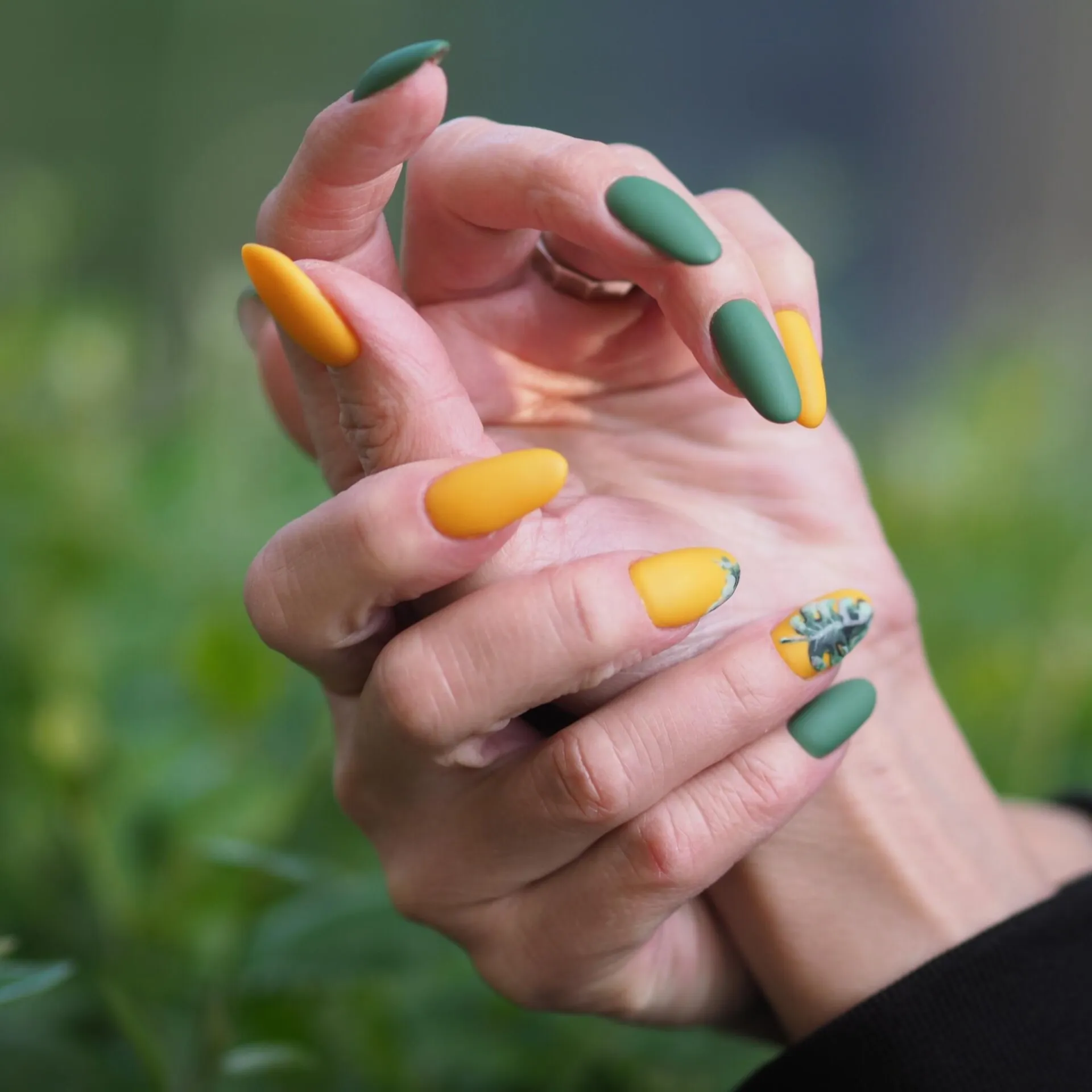 Bases y tops para uñas
